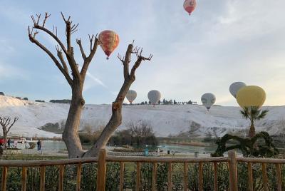 PAMUKKALE PASEO EN GLOBO POR AIRE CALIENTE Desayuno y champán Cel PAMUKKALE PASEO EN GLOBO POR AIRE CALIENTE Desayuno y champán Cel