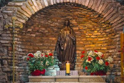 Éfeso y Casa de la Virgen María de Kusadasi o Selcuk  Éfeso y Casa de la Virgen María de Kusadasi o Selcuk