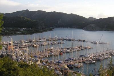 Fat Taxi - Traslado privado del aeropuerto de Dalaman (DLM) a Mar