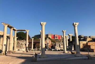 Tour privado de día completo a Éfeso con tarifas de entrada