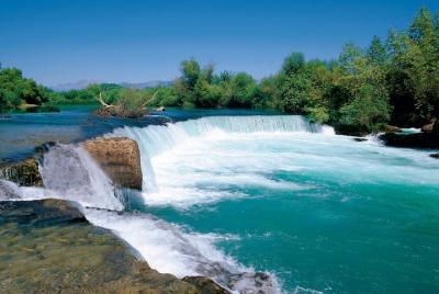 Crucero por el río Manavgat con el Gran Bazar de Alanya Crucero por el río Manavgat con el Gran Bazar de Alanya