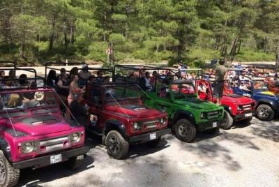 Lado: Jeep Safari Green Lake Tour Combo Lado: Jeep Safari Green Lake Tour Combo