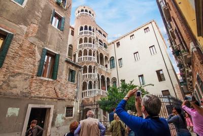 Descubre Venecia y paseo en góndola: tour combinado