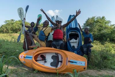 Experiencia de medio día en kayak de plátano en Bubugo con almuer