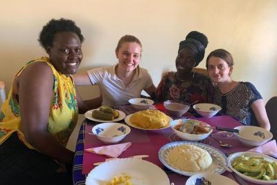 Como un tour cultural y degustación de comida local (6 horas)