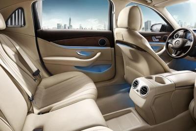 Traslado privado desde el aeropuerto de Kiev KBP a Kiev en auto s