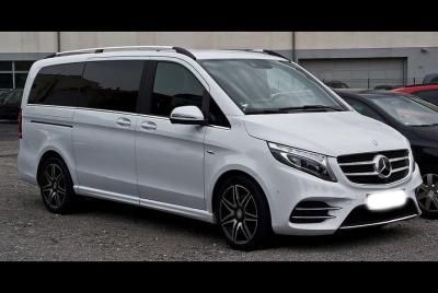 Traslado de salida de lujo desde el aeropuerto internacional de K