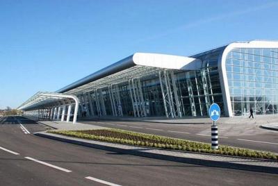 Traslado privado de salida: el aeropuerto internacional de Lviv d Traslado privado de salida: el aeropuerto internacional de Lviv d