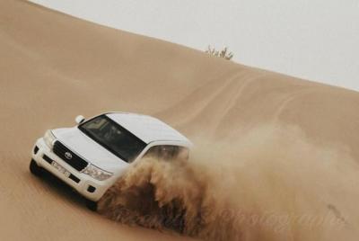Noche safari por el desierto con cena barbacoa, danza del vientre