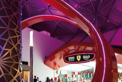 Entrada a Ferrari World Abu Dhabi