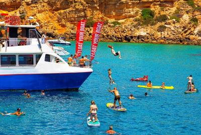 Crucero de 5 horas, atrancando en Cala Bassa y Cala conta. Con Pa Crucero de 5 horas, atrancando en Cala Bassa y Cala conta. Con Pa
