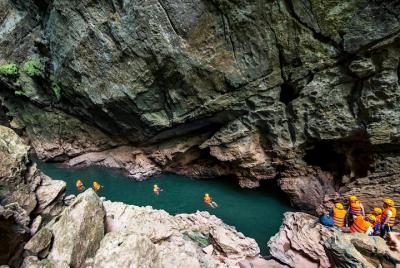 Caminata de un día al Parque Nacional a HANG VOM (VOM CAVE)