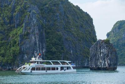 Alova Premium Cruise - Tour de un día de lujo en Ha Long (Titop I