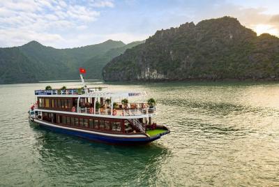 Serenity Day Cruise- Excursión de un día de lujo a la bahía de Ha