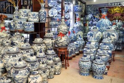 Excursión de medio día a Bat Trang Pottery Village