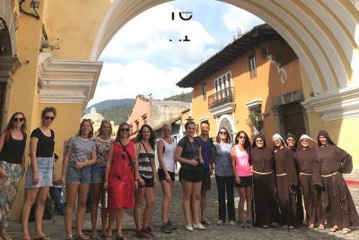 Recorrido a pie por Antigua