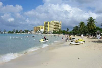 Playa de día de Ocho Rios