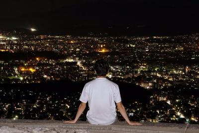 Trekking nocturno de capitales