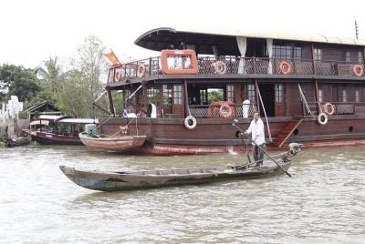 Tour de 1 día por el pequeño mercado flotante de Cai Be desde la  Tour de 1 día por el pequeño mercado flotante de Cai Be desde la