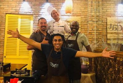 Clase de cocina inmersiva y recorrido por el mercado húmedo - Che