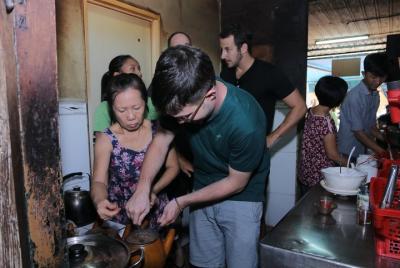 Tour privado de Saigon Invisible en Scooter