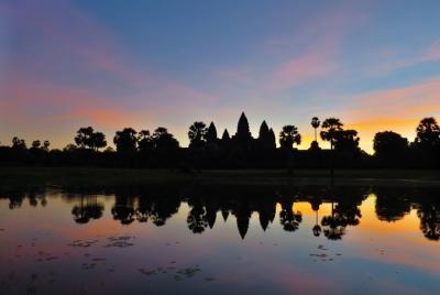Excursión para grupos pequeños al amanecer de Angkor Wat desde Si Excursión para grupos pequeños al amanecer de Angkor Wat desde Si
