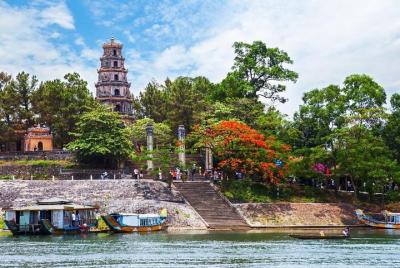 Visita guiada a las tumbas guiadas privadas de Hue y la pagoda de Visita guiada a las tumbas guiadas privadas de Hue y la pagoda de