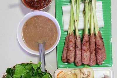 Explorando increíble comida oculta de Hue