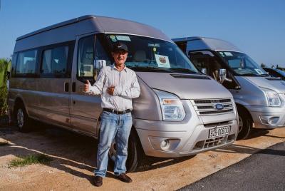 Traslado en automóvil privado de Hue a Da nang o Hoi An a través  Traslado en automóvil privado de Hue a Da nang o Hoi An a través