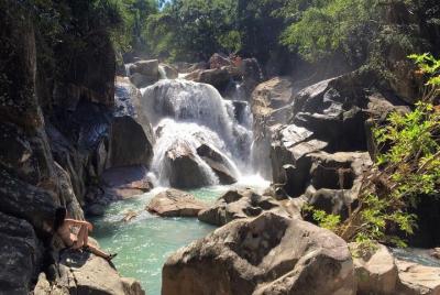 Trekking y salto de acantilado en la cascada de Ba Ho con masaje  Trekking y salto de acantilado en la cascada de Ba Ho con masaje