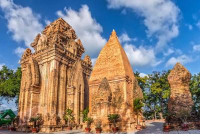 Tour privado de medio día por la ciudad de Nha Trang