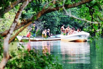 Recorrido ecológico sobre tortugas marinas y cocodrilos desde Hua