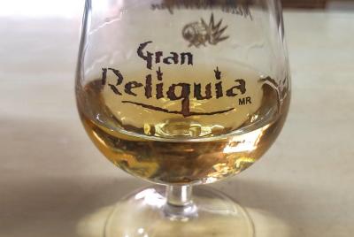 Degustación y clase de mezcal premium.