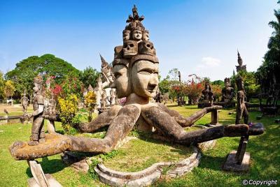 Tour privado: Vientiane City Sightseeing y Buddha Park