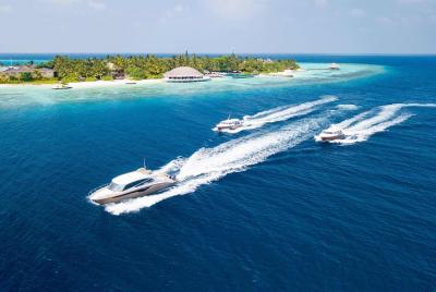 Maafushi: traslado al aeropuerto en lancha rápida Maafushi: traslado al aeropuerto en lancha rápida