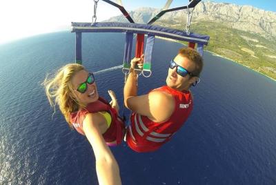 Cuatro aventuras: Paravelismo, esnórquel, tiburones y rayas desde