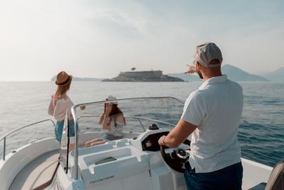 Nuestra Señora de las Rocas y Cueva Azul 3 horas de recorrido - t