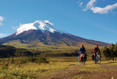 Recorrido de un día de senderismo y ciclismo por Cotopaxi desde Q