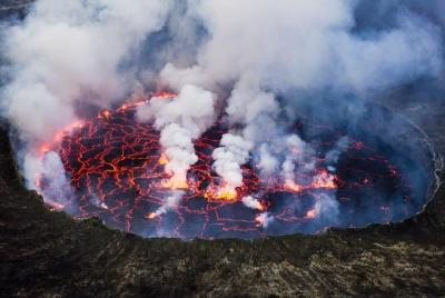 Los gorilas de Virunga del Congo y el tour de caminata Nyiragongo