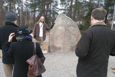 Excursión para grupo pequeños de la ciudad vikinga desde Estocolm Excursión para grupo pequeños de la ciudad vikinga desde Estocolm