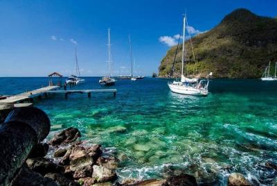 The Pirates Package, Fort Charlotte and Beach, con Topdawg Taxi a