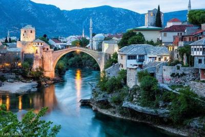 Excursión de un día de Sarajevo a Dubrovnik a través de las catar