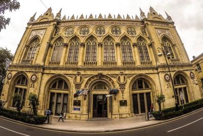 Visita de la ciudad de Bakú con guía y traslado.