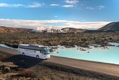 Traslado en autobús a la Laguna Azul desde Reikiavik