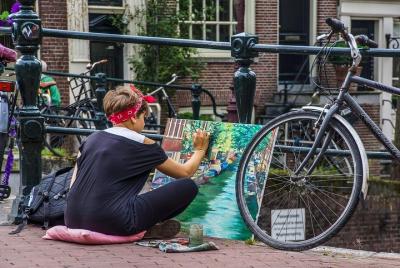Tour gay de Ámsterdam con un local: 100% personalizado y privado