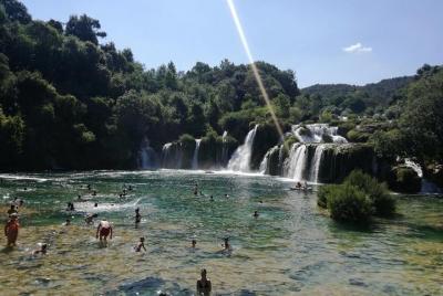 Excursión de un día a las cascadas Krka desde Zadar: simple, cómo
