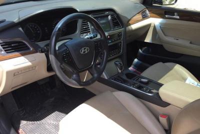 Servicio de coche transporte guiado guiado. Servicio de coche transporte guiado guiado.