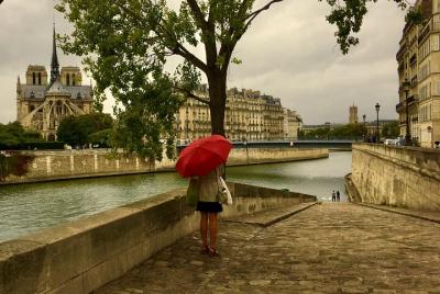 Tour privado de los fantasmas de París: juego de exploración nocturna del asesinato de Mona Lisa Tour privado de los fantasmas de París: juego de exploración nocturna del asesinato de Mona Lisa