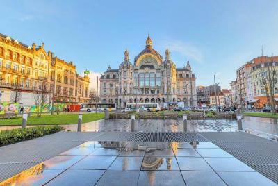Traslado privado desde el aeropuerto de Bruselas o la ciudad a Am