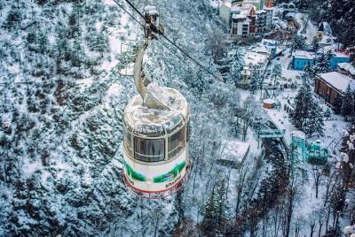 Excursión de día completo Bakuriani-Borjomi Excursión de día completo Bakuriani-Borjomi